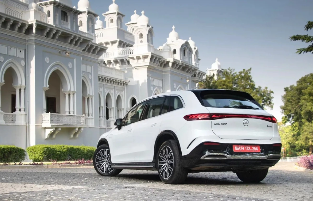 Mercedes-Benz EQS SUV Maintenance Costs and Expenses 2026 Featured Image